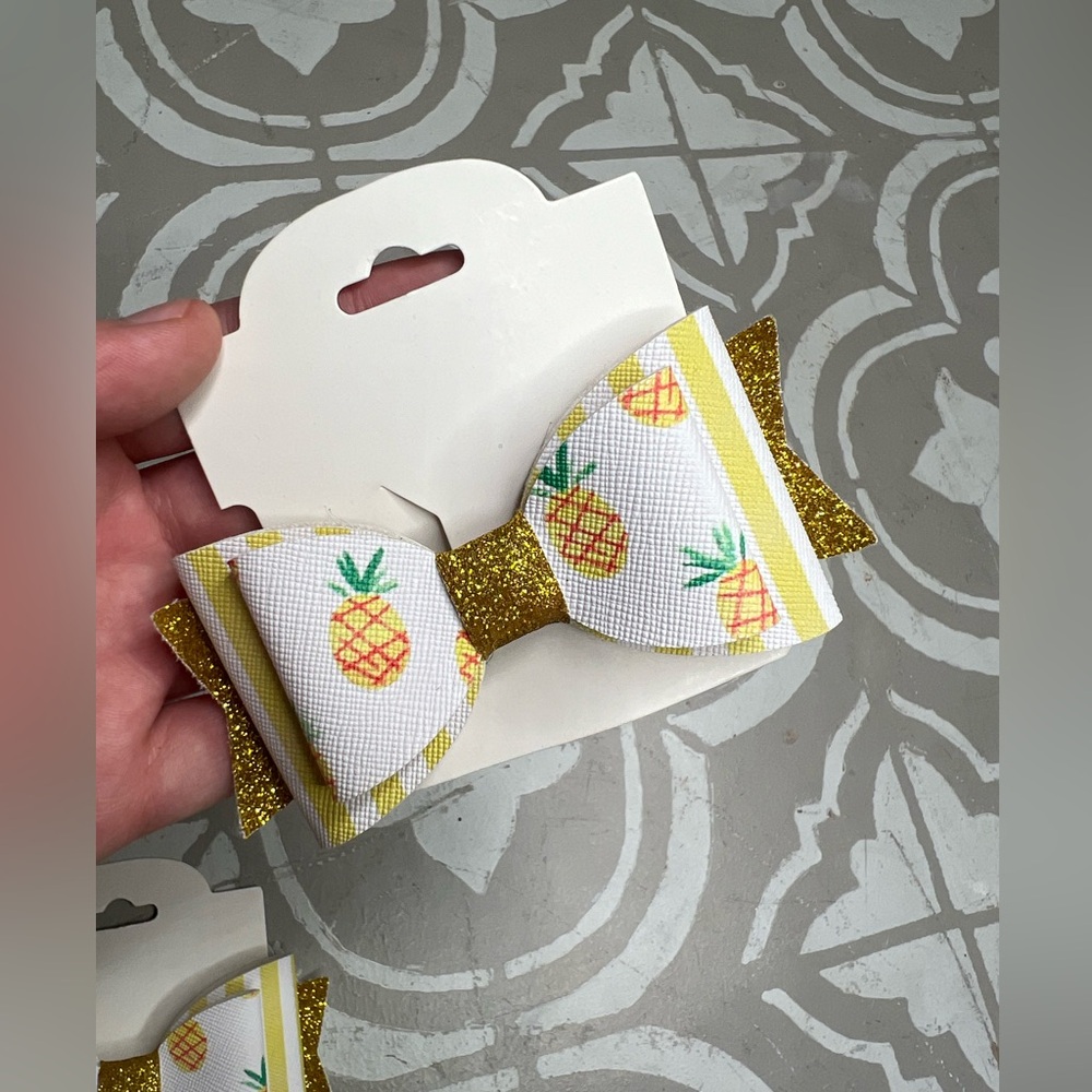 Set of 2 Handmade Pineapple Bows